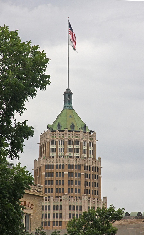 Tower Life Building (1929)