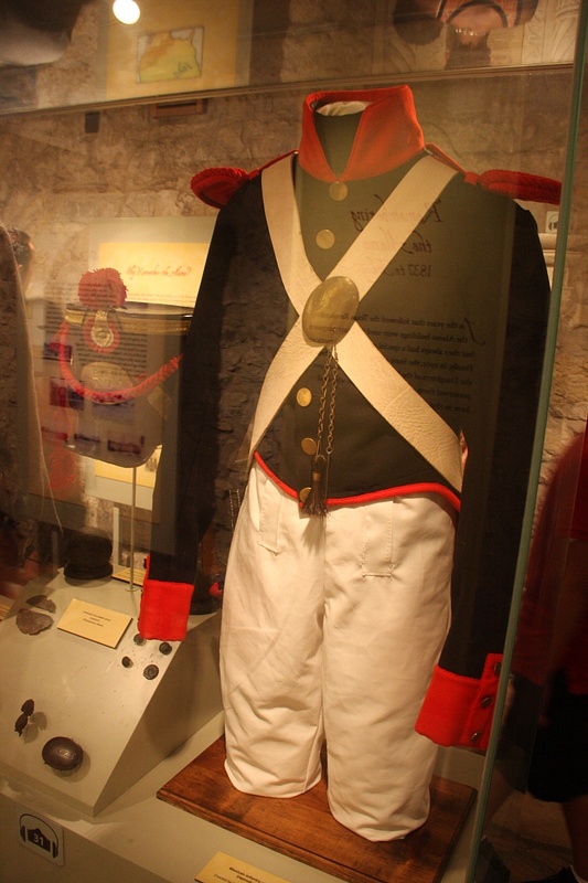 Mexican Army uniform (1840s)