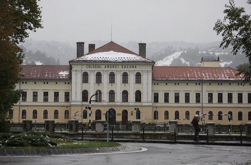 An elite primary/secondary school in Brasov