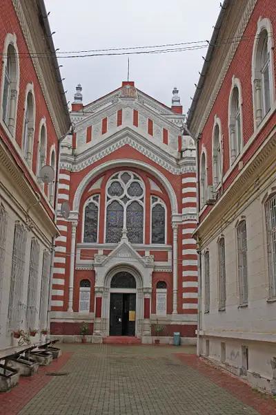 Brasov Synagogue by ThomasCarroll235