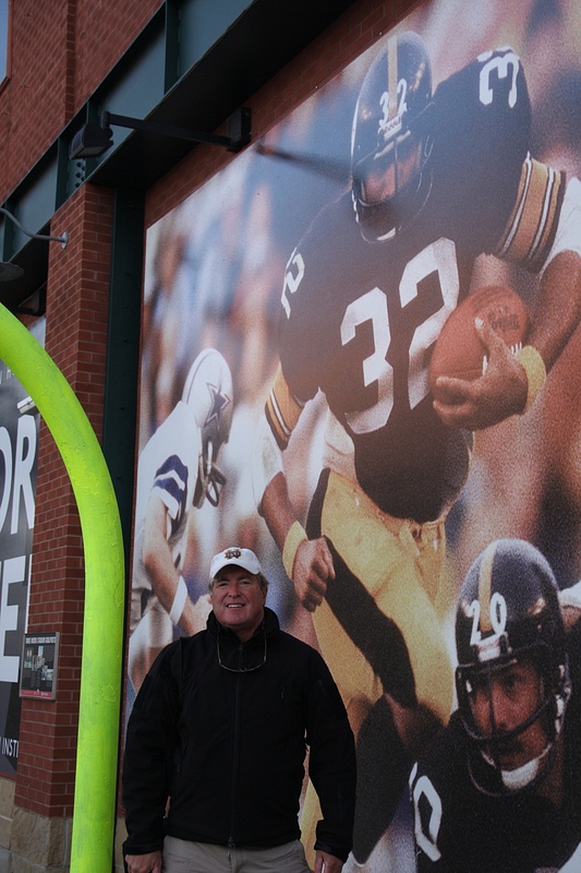 Tom and Franco Harris outside the Pittsburgh History Center