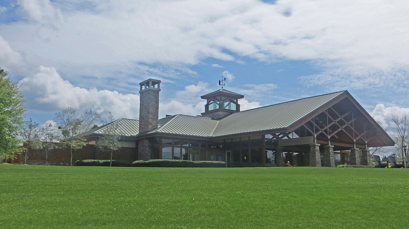 The King & Bear Clubhouse from the course