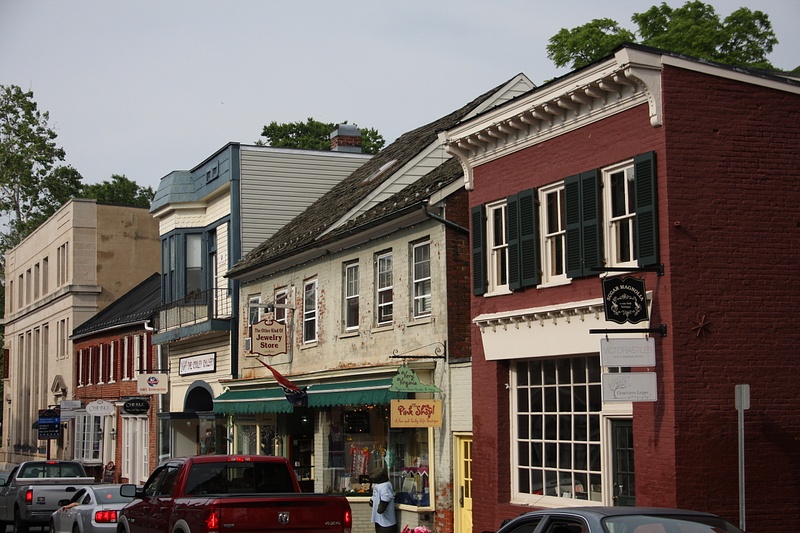 Historic District, Leesburg-A variety of architectural styles