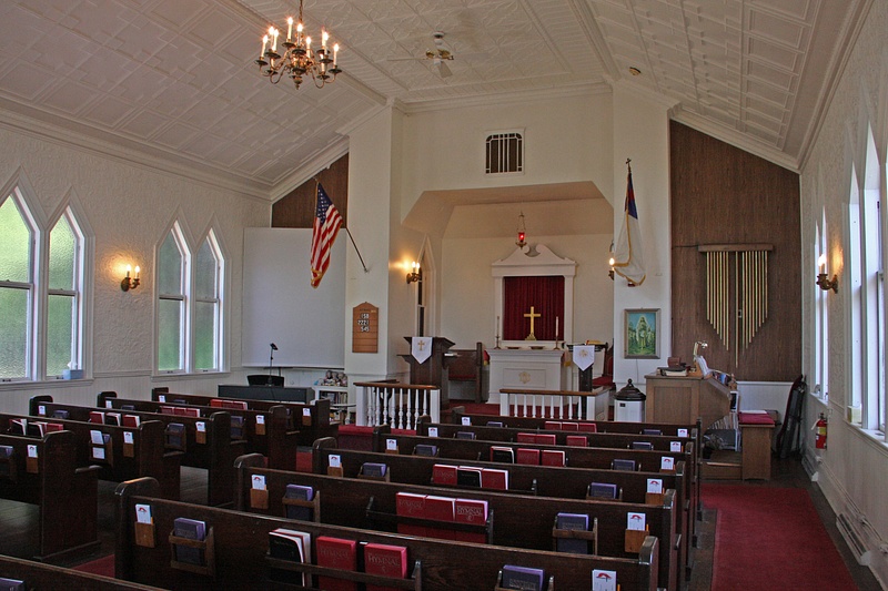 Interior-Hull Methodist Church