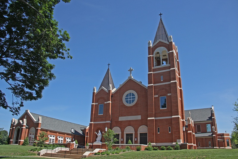 St Jon the Apostle Catholic  Church, Leesburg