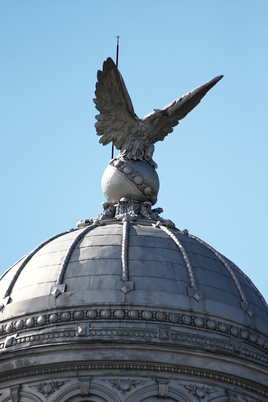 The Romanian Eagle atop the Chamber of Deputies