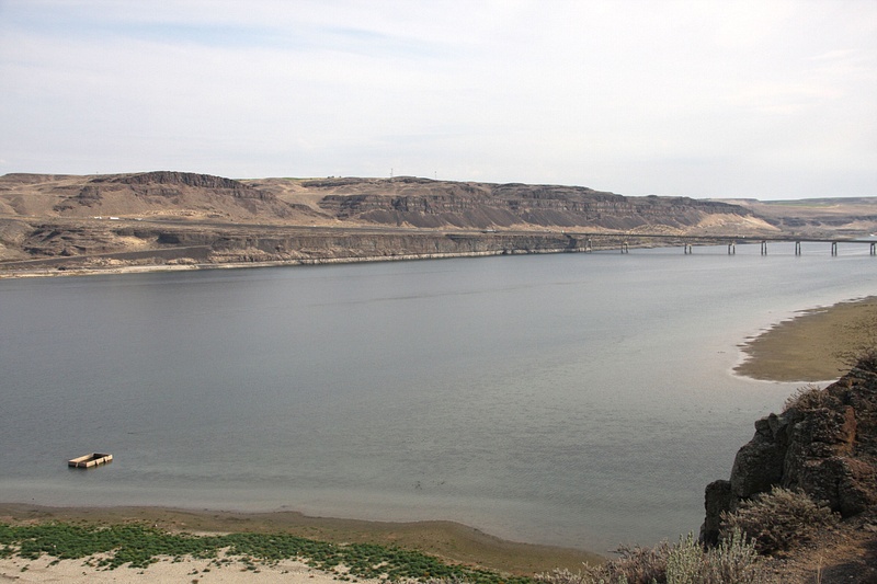 The Columbia River from Vantage, WA-Water levels are very low due to a proloinged drought