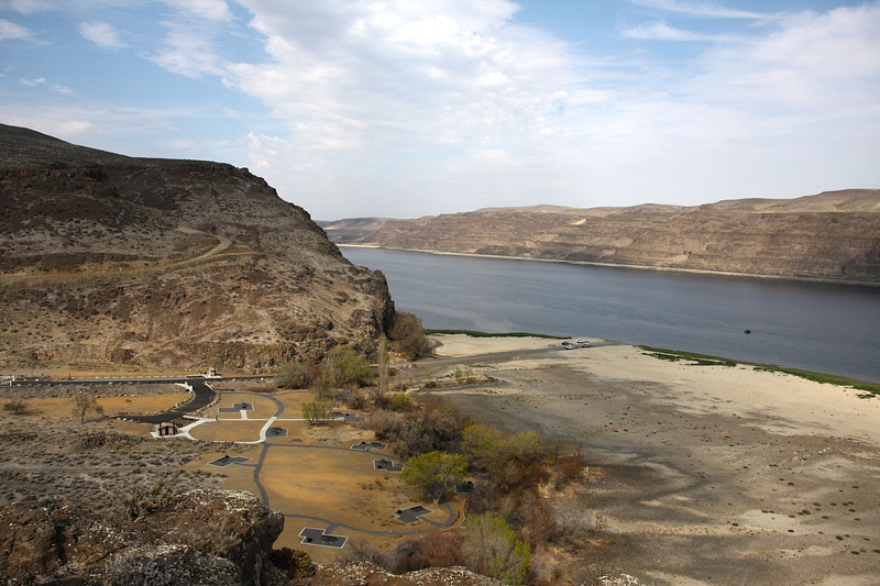 Looking north at the drought deplete Columbia River-The sandy area seen here is normally under water