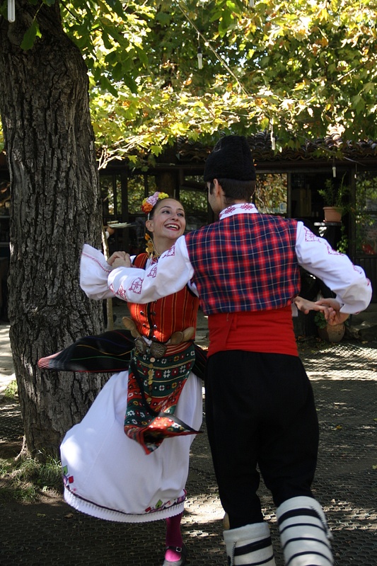 Bulgarian Folk Dancers, Arbanassi