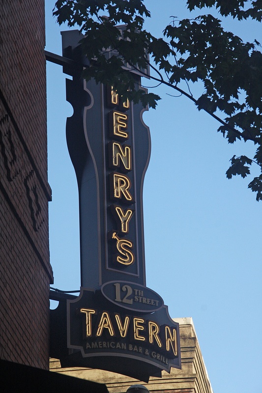 Henry's Tavern-A Portland landmark