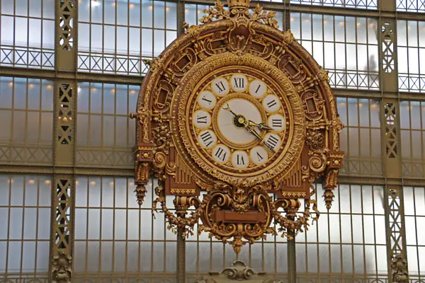 Musée d'Orsay Clock,  designed by Victor Laloux, Main...