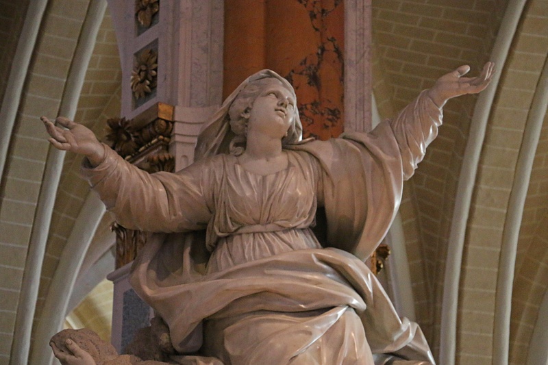 Chartres Cathedral: Detail-The Assumption of the Blessed Virgin