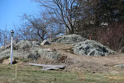 2021-03-27-Cohasset, Massachusetts-Windy Hill Ledge slated for destruction