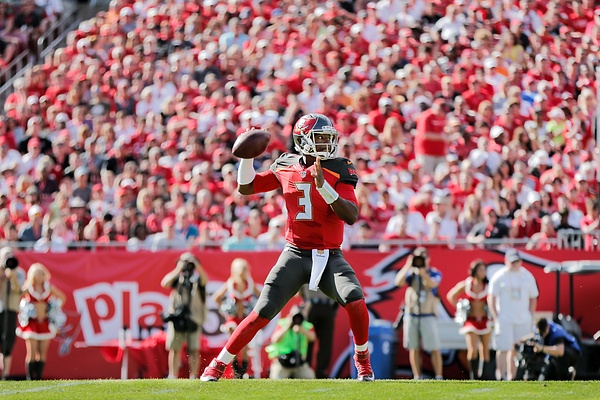 Bucs vs Saints - Sports - SlickPic Demo Photography