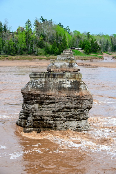 Fundy Tidal Center - Shubenacadie River - Nova Scotia - Canada - Canada 2026 Portrait - TravelMichi