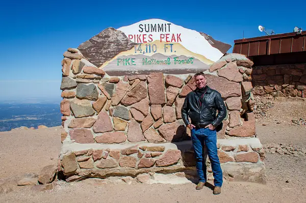 2015-09-19 005 Pike's Peak med by Ken Everly