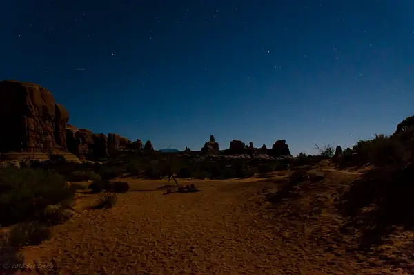 2015-09-24 036 Moonlight Arches med by Ken Everly