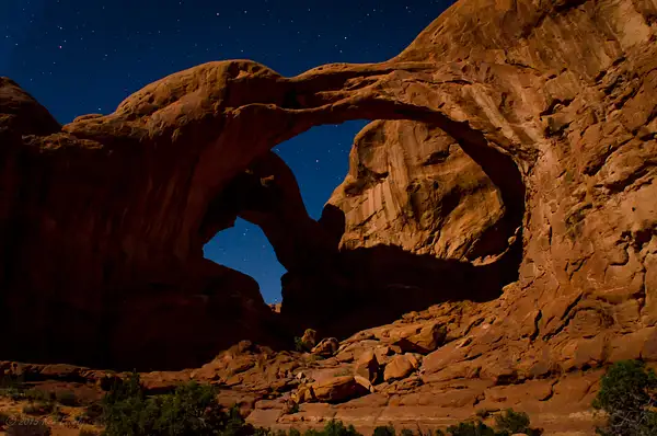 2015-09-24 048 Moonlight Arches med by Ken Everly