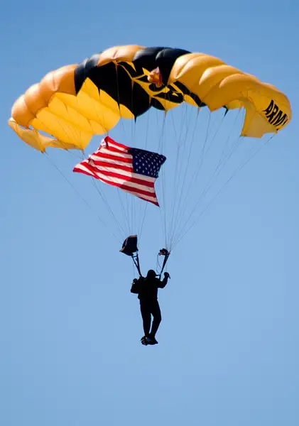 091003-5084ParachuteUSFlag by SpecialK