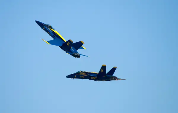 091003-5359BlueAngels2Slow by SpecialK