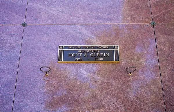 Curtin Hoyt by SpecialK