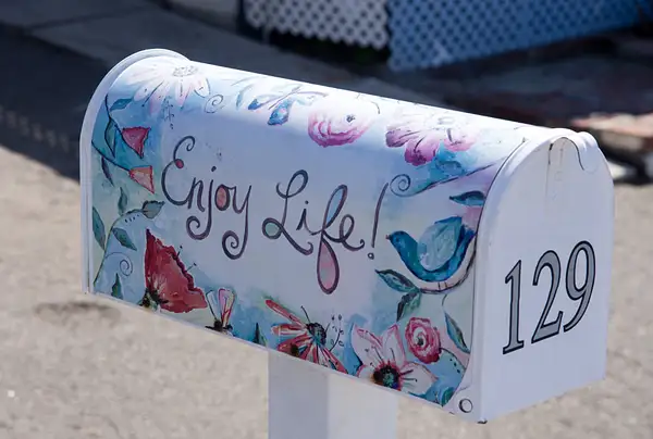 121014-9647Mailbox by SpecialK