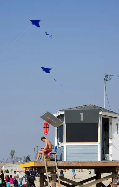 131020-4838LifeguardKites by SpecialK