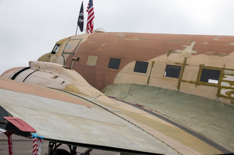 150822-5005Unfinished DC-3