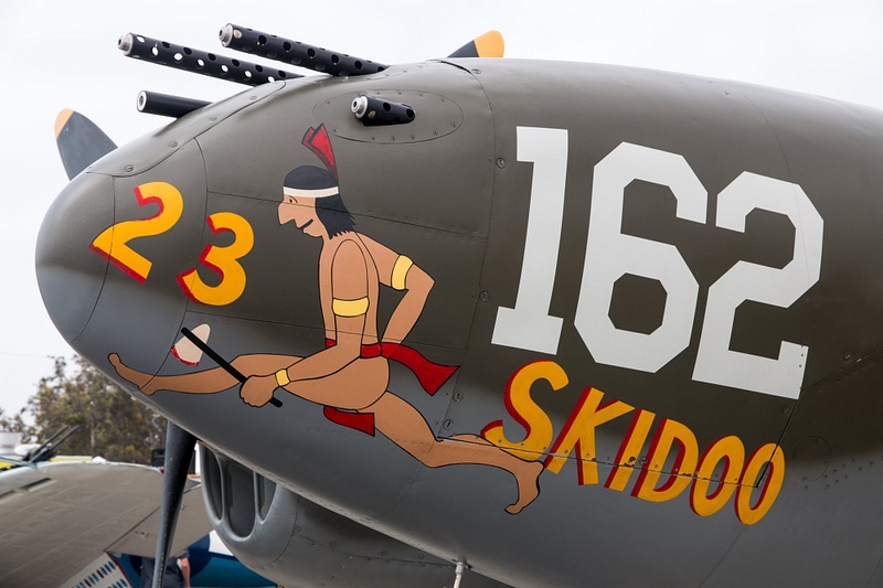 150822-5071P-38NoseArt