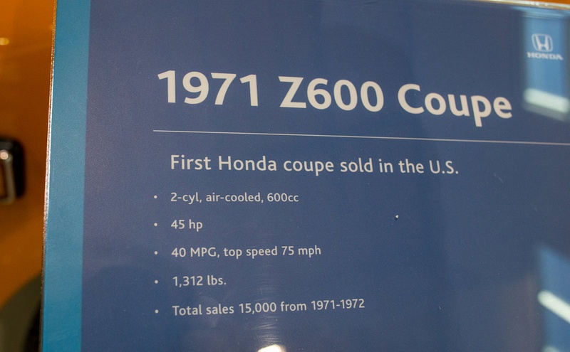 151124-7928Z600Coupe71Sign