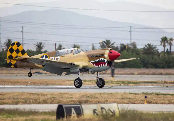 150430-0492P-40Landing by SpecialK