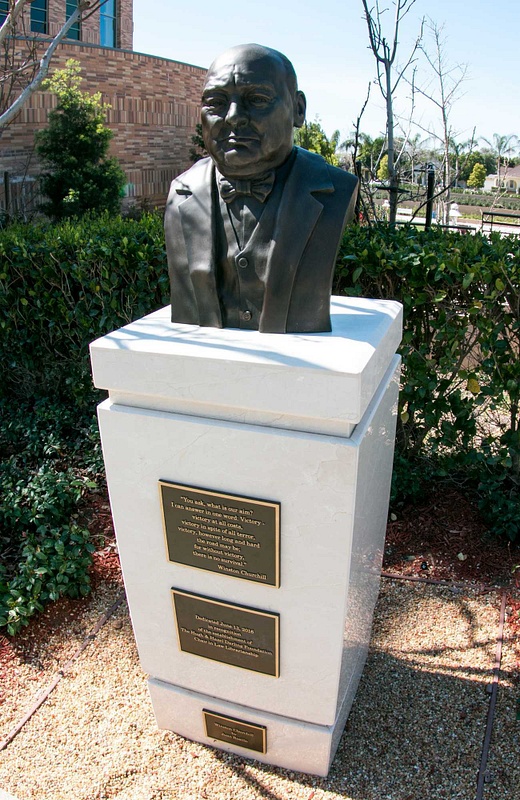 170311-2373Winston Churchill Statue