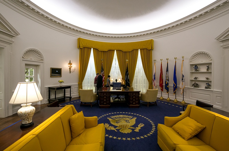 190703-1715 Oval Office