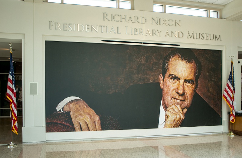 190703-1766 Nixon Mural