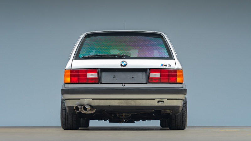 BaT BMW M3 Touring-21