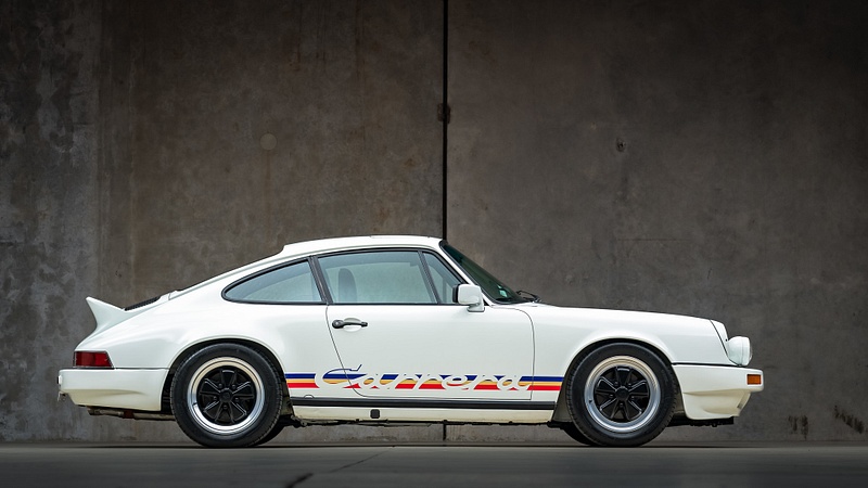 Web 7467 85 Porsche Carrera-15