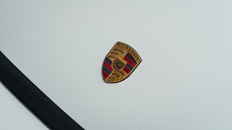 Web 7467 85 Porsche Carrera-45