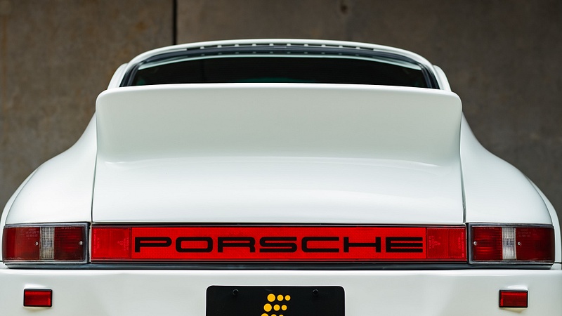 Web 7467 85 Porsche Carrera-69