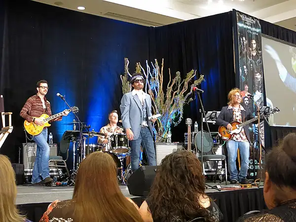 VanCon 2014 by Val S.