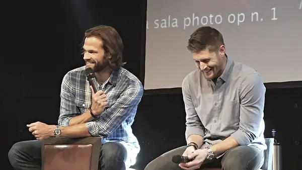 JibCon2016J2SatVideo01_077 by Val S.