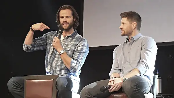 JibCon2016J2SatVideo01_086 by Val S.