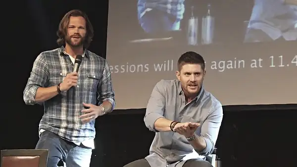 JibCon2016J2SatVideo01_438 by Val S.
