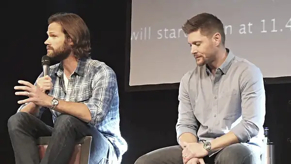 JibCon2016J2SatVideo01_545 by Val S.