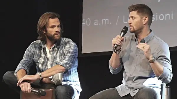JibCon2016J2SatVideo01_590 by Val S.