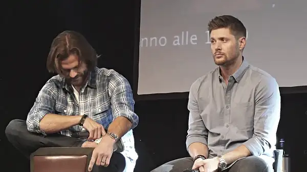 JibCon2016J2SatVideo01_614 by Val S.