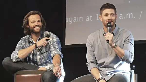 JibCon2016J2SatVideo01_648 by Val S.