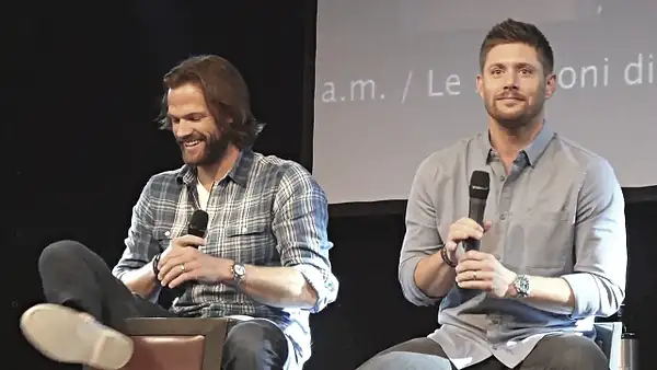 JibCon2016J2SatVideo01_656 by Val S.