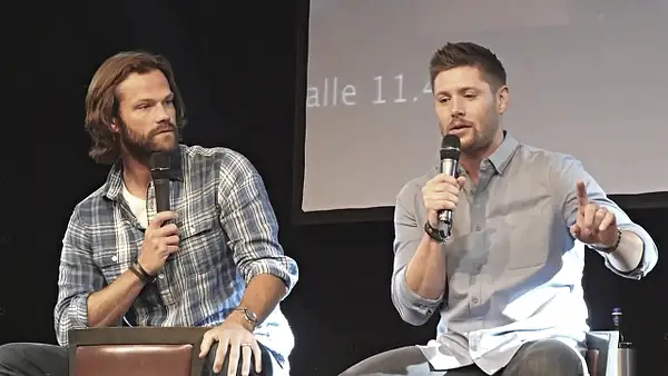 JibCon2016J2SatVideo01_669 by Val S.
