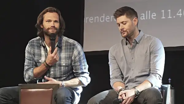 JibCon2016J2SatVideo01_686 by Val S.