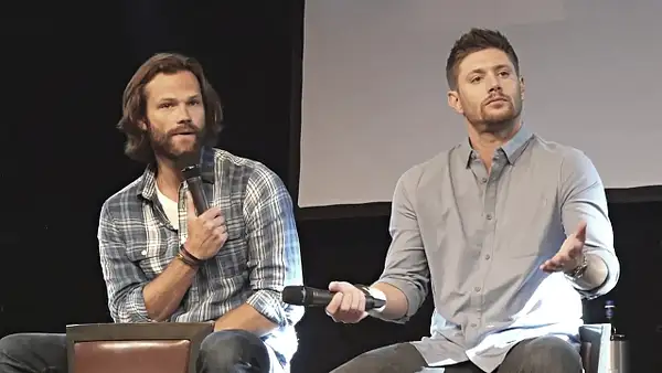 JibCon2016J2SatVideo01_690 by Val S.